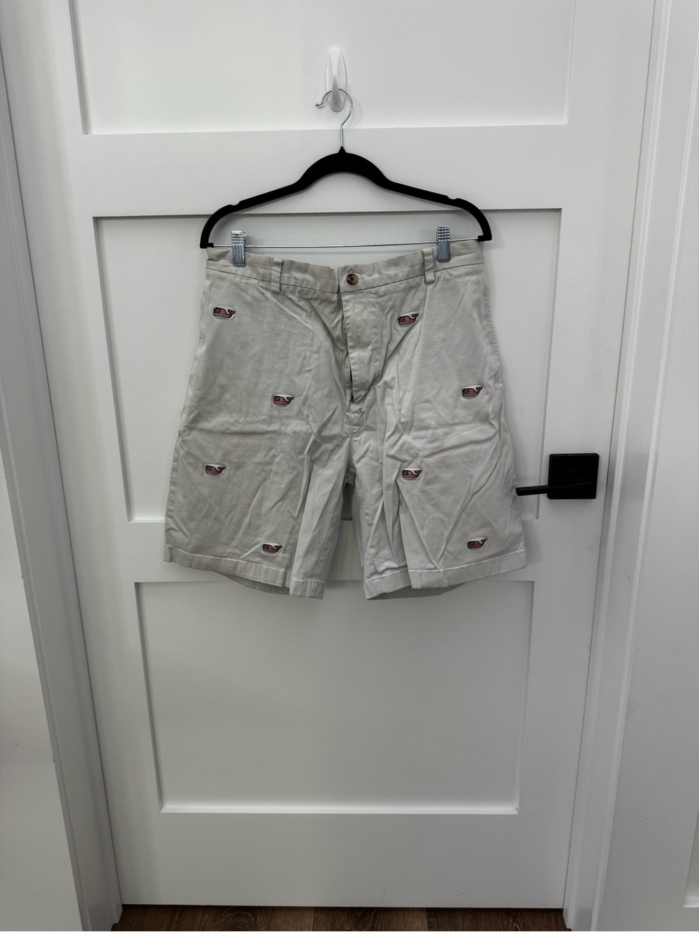 Vineyard Vines White Embroidered Whale Cotton Shorts